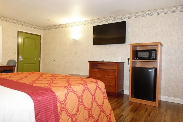 Tropic Lodge image 42