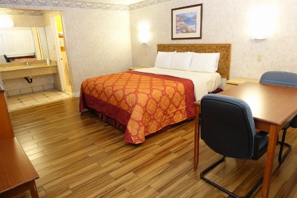 Tropic Lodge image 43